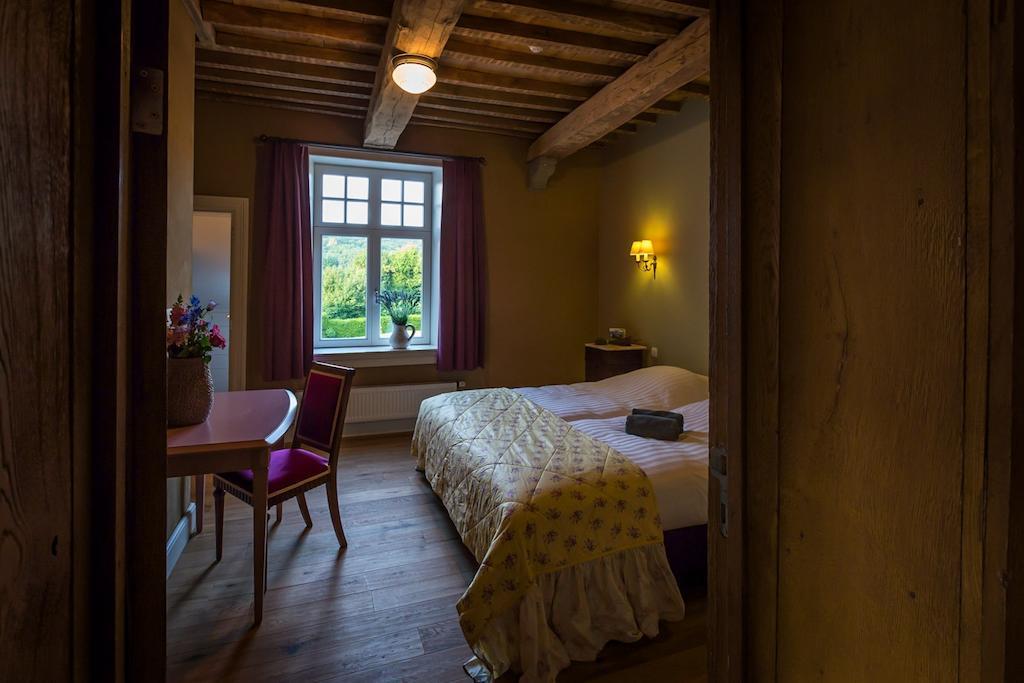 Guest House La Mairie Teuven Oda fotoğraf
