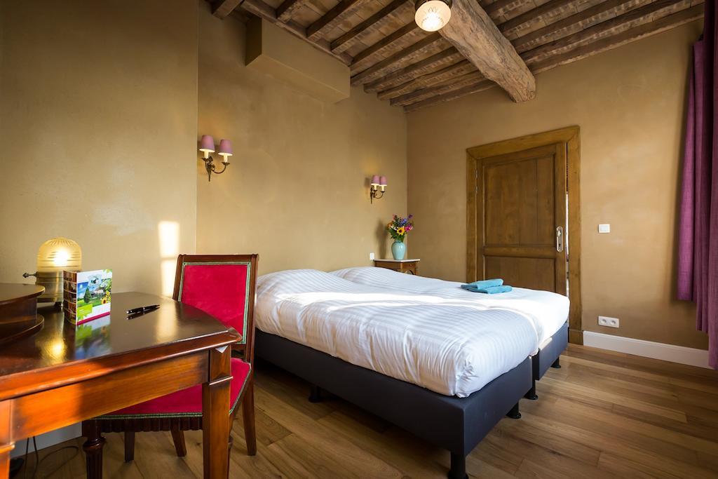 Guest House La Mairie Teuven Oda fotoğraf